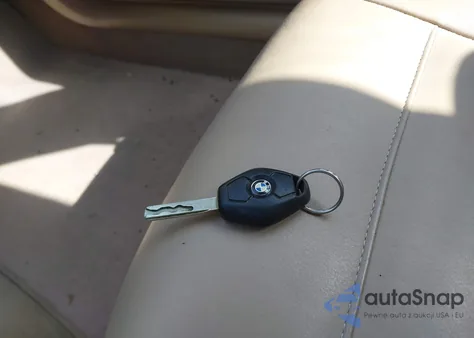 2005 BMW 325Xi из США, поврежденный, VIN WBAEU33485PF63015